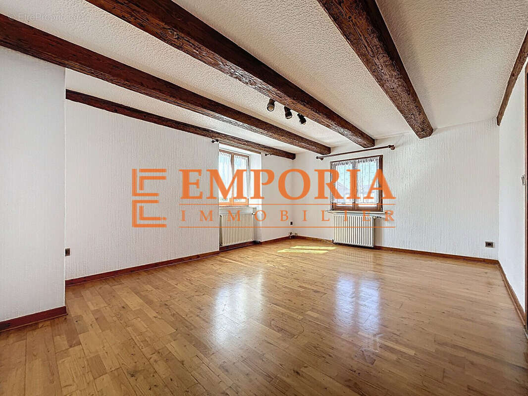 Maison à DANNEMARIE