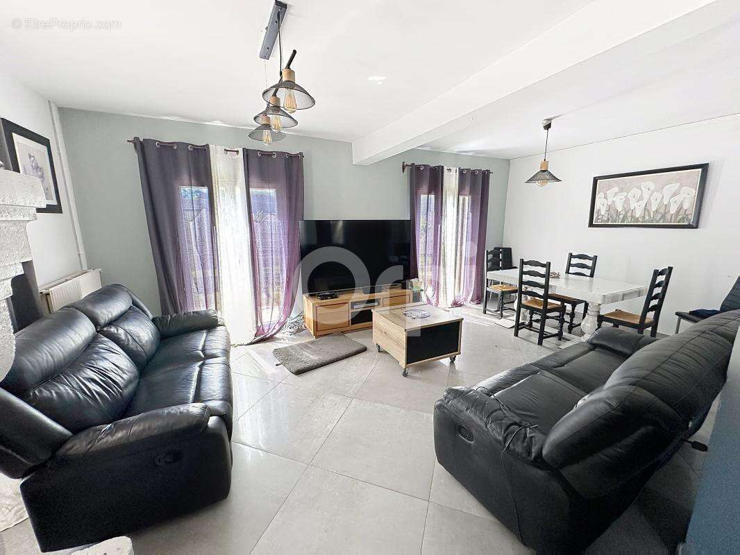 Maison à CHOISY-AU-BAC