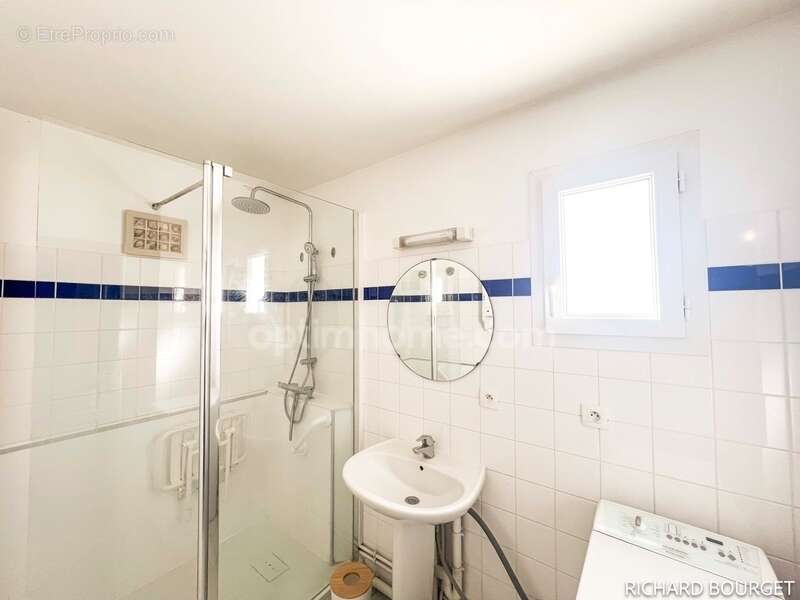 Appartement à SAINT-MARTIN-DE-RE