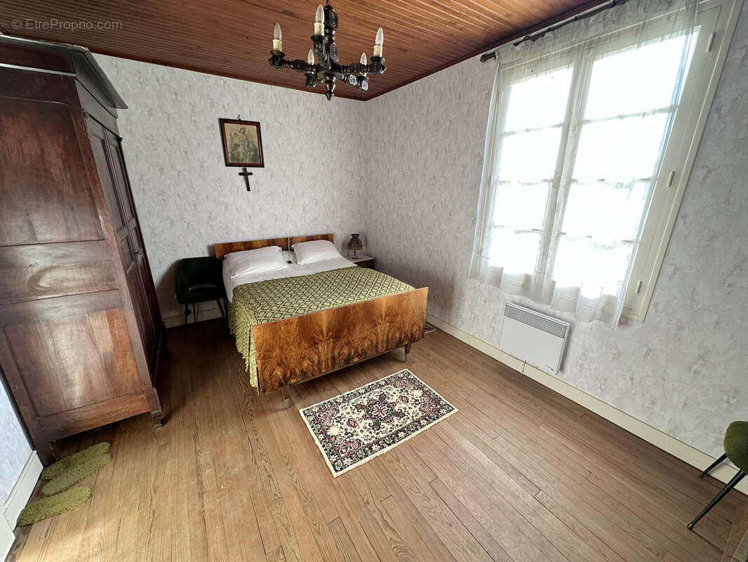 Charme et Potentiel à la Campagne   Maison en Pierre avec T2 Attenant - MARMANDE - photo 7