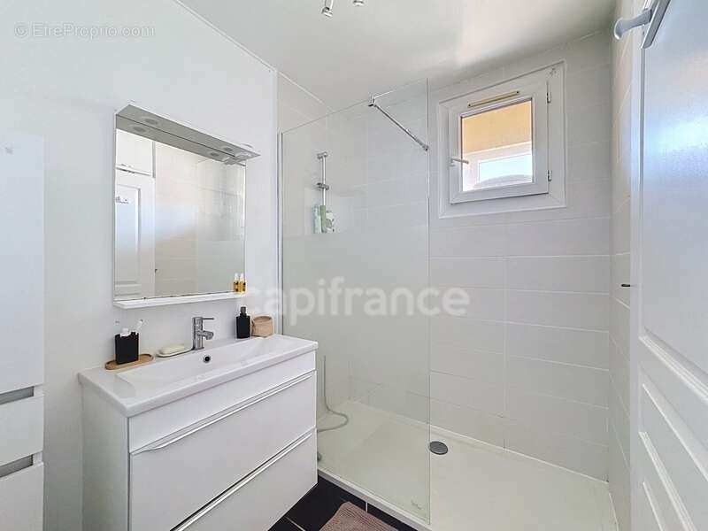 Appartement 6 pièces - Bd Talabot - photo 15
