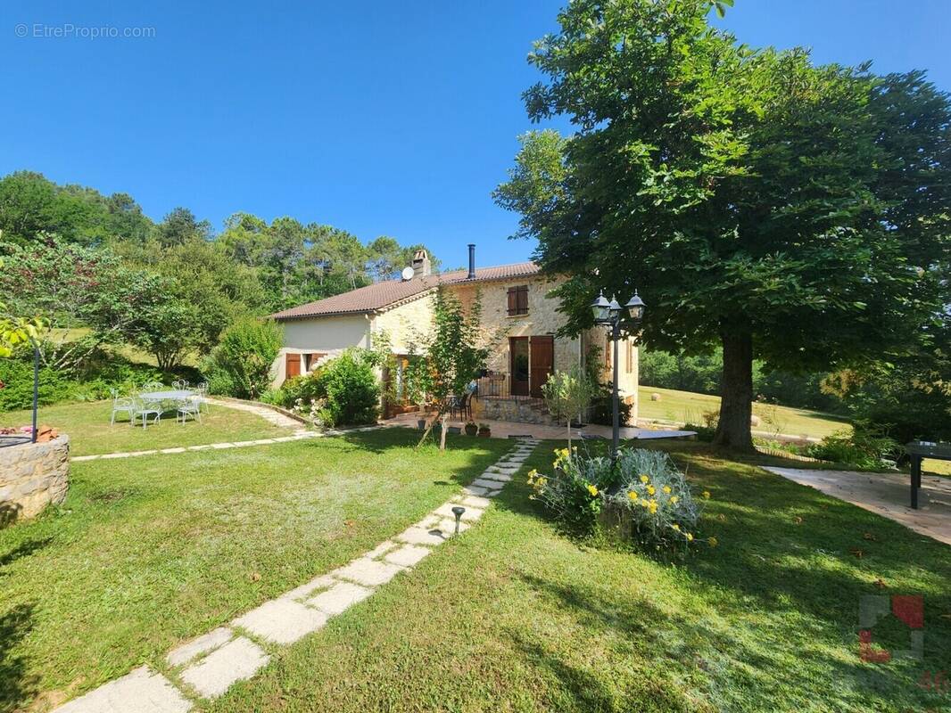Maison à PRAYSSAC