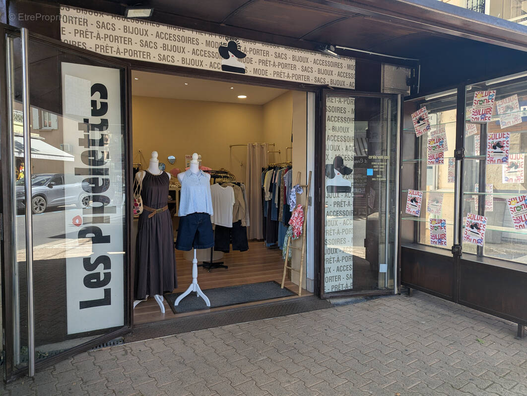 Commerce à LAMALOU-LES-BAINS