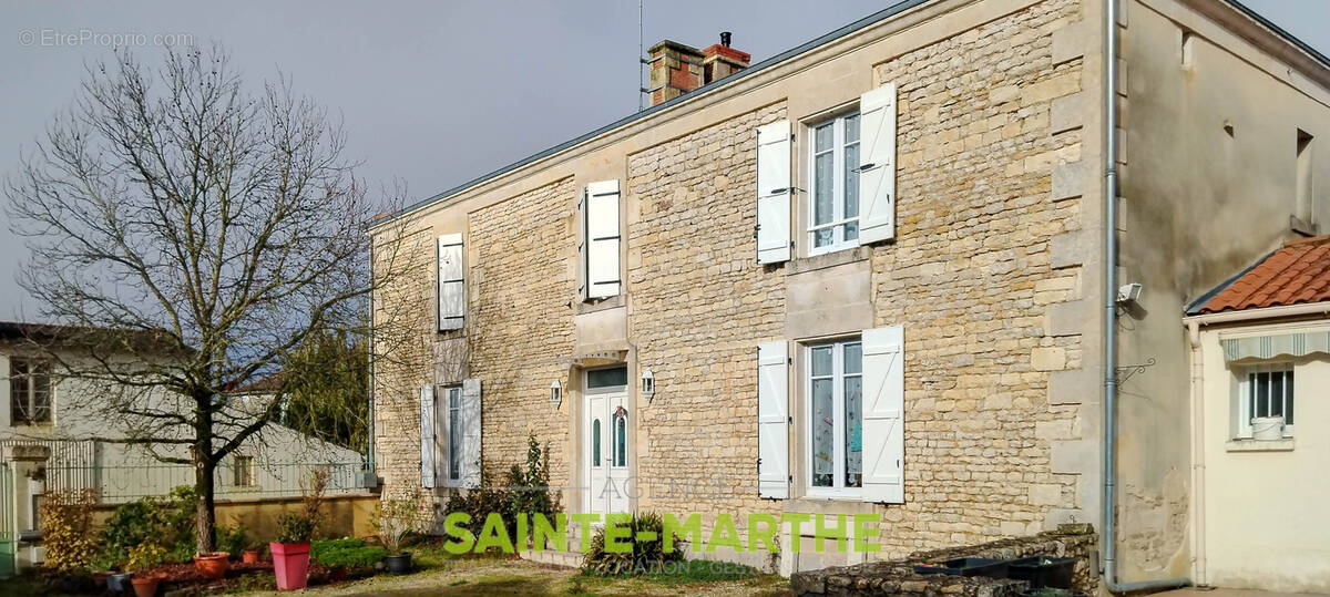 Maison à SAINT-PIERRE-LE-VIEUX