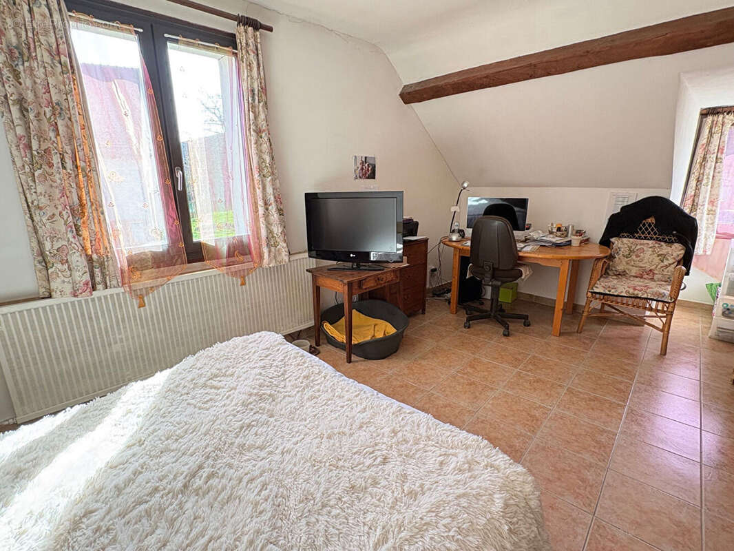 Maison à MONTLOUIS-SUR-LOIRE