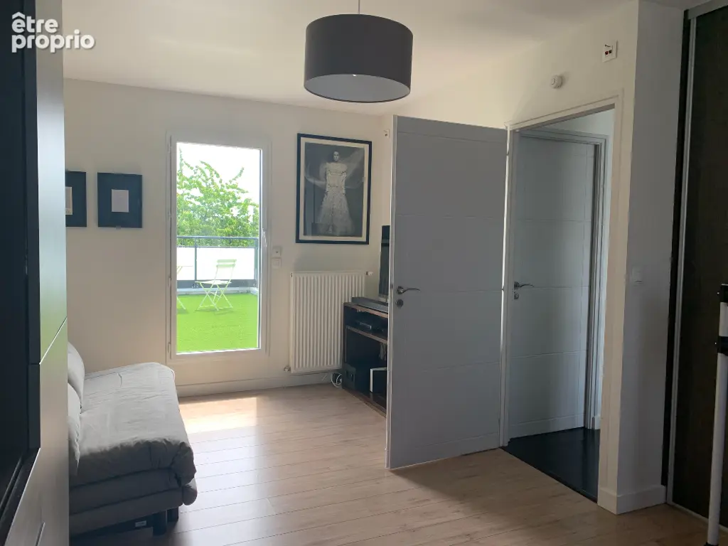 Maison contemporaine dans une rue au calme avec jardin paysagé et spa - photo 12