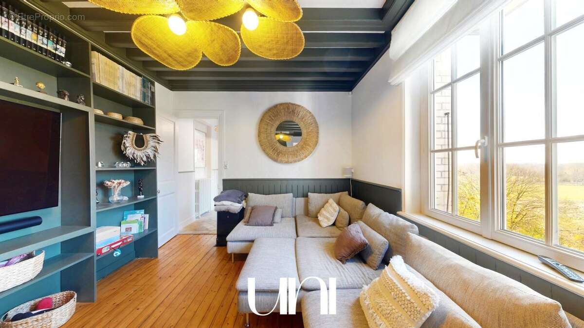 Maison à FLEURY-SUR-ORNE