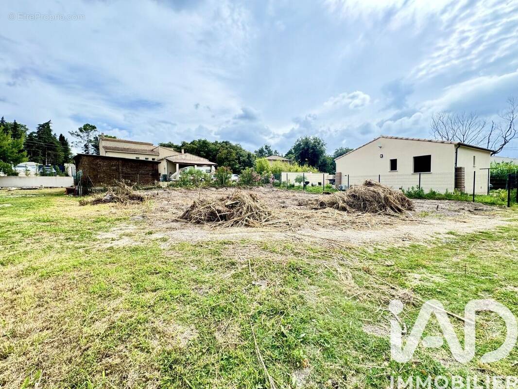 Photo 1 - Terrain à ROCHEFORT-DU-GARD