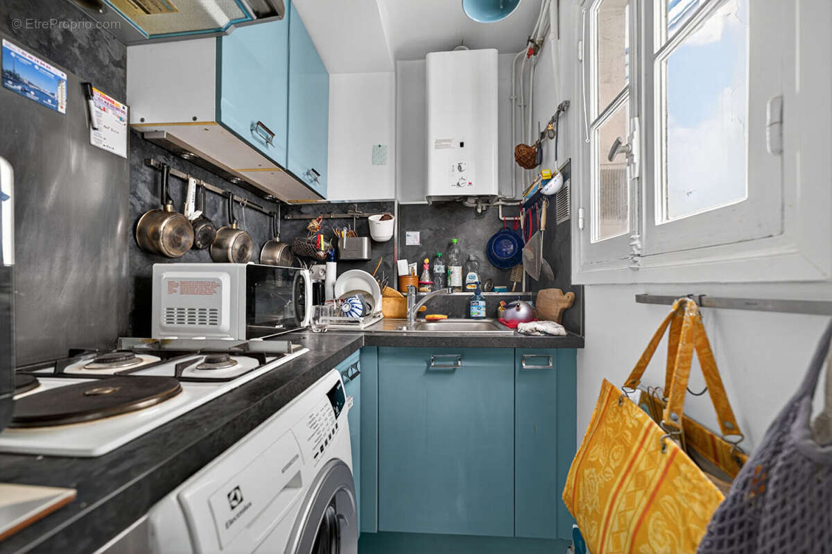 Appartement à PARIS-10E
