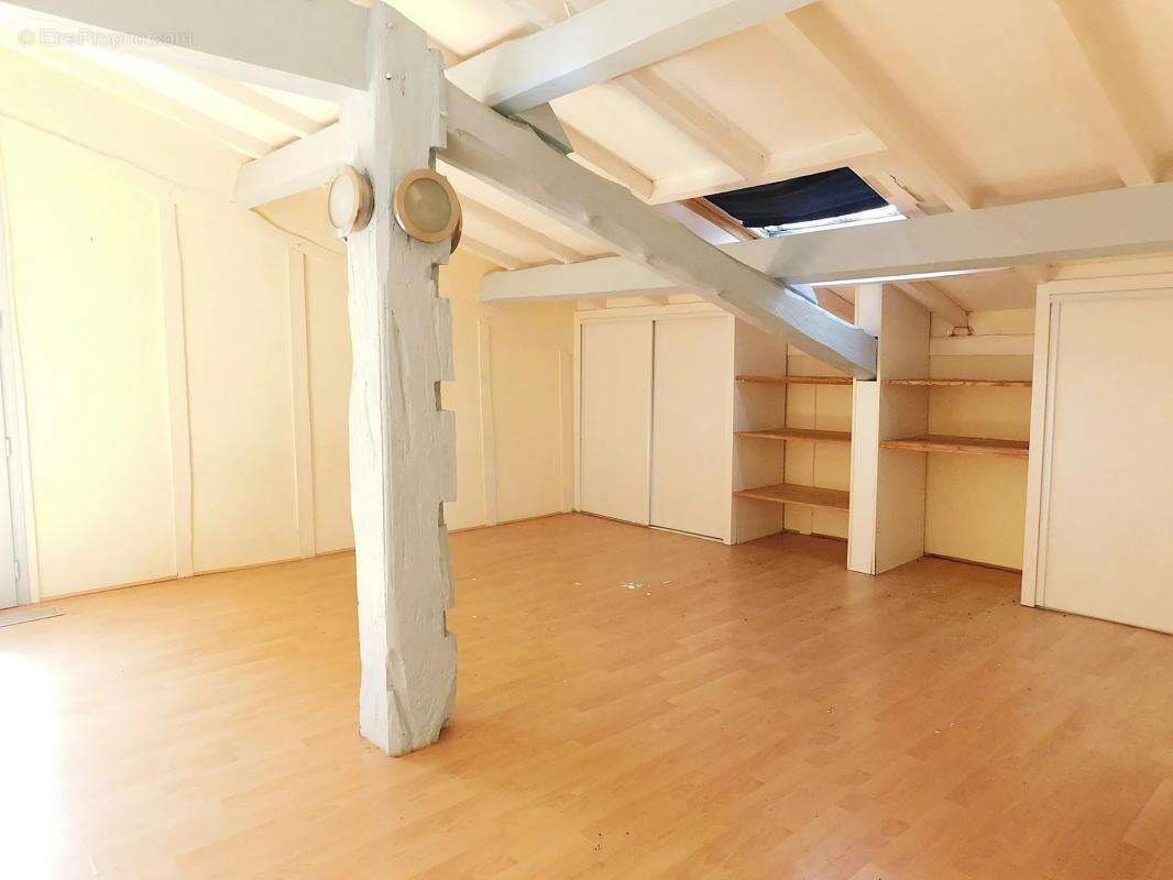 Maison à MAZEROLLES