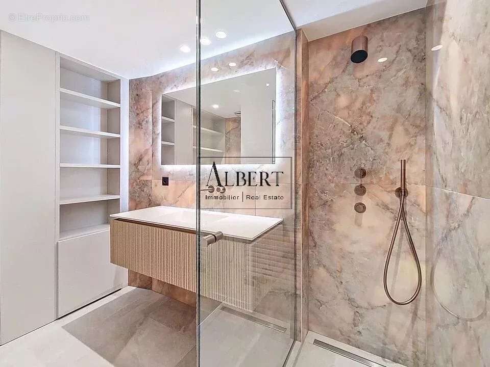 Cannes croisette 3p vue mer residence de renom - photo 12