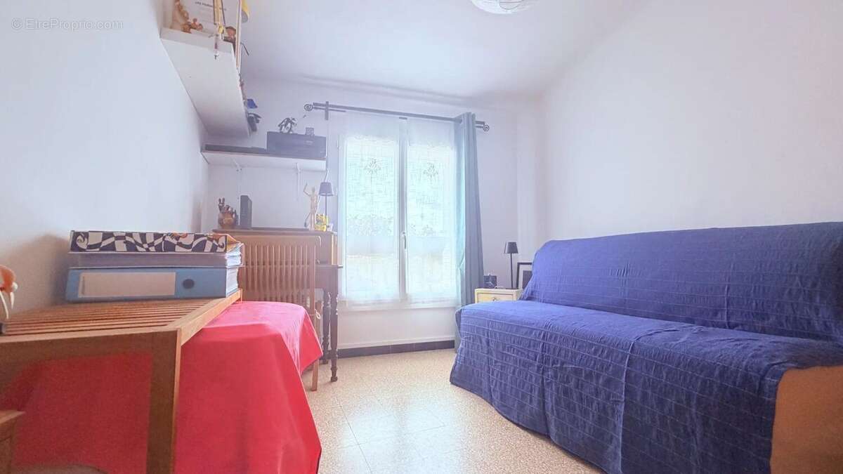 Appartement à POURRIERES