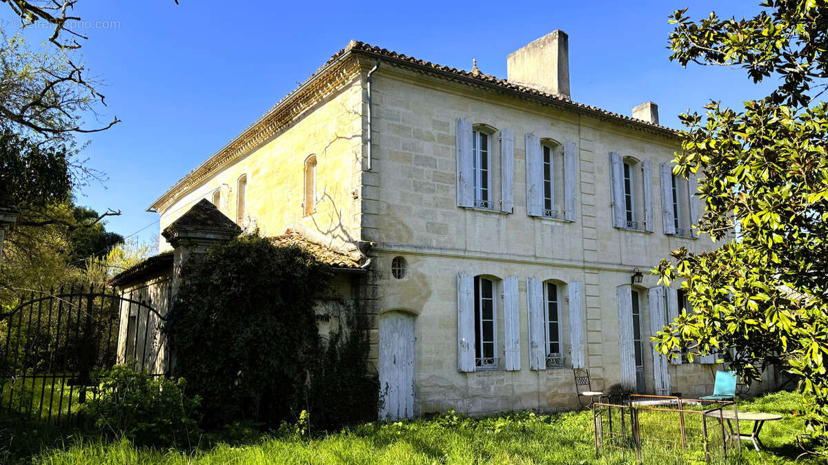 Maison à SABLONS