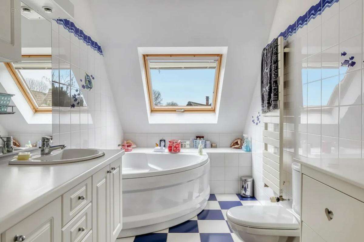 Maison à LA LONDE
