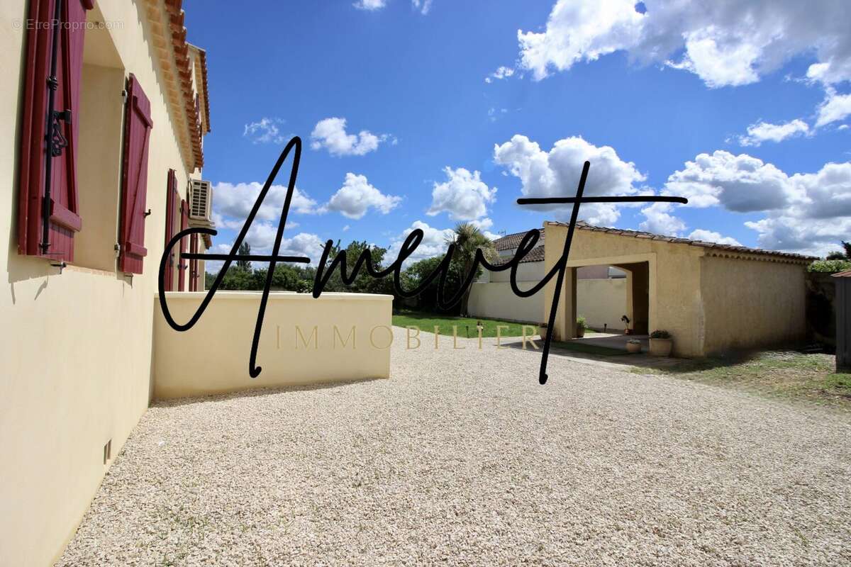 Maison à SAINT-SATURNIN-LES-AVIGNON