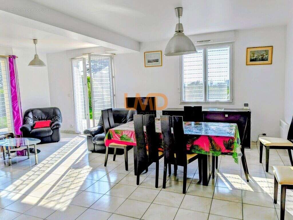 Maison à SAINT-NIC