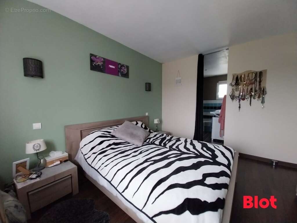 Maison 125 m² à Grand-Fougeray  - photo 6