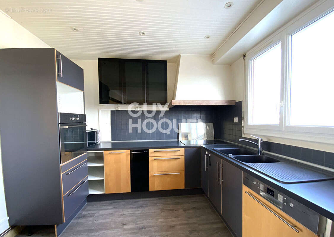 Appartement  de 94 m2 aux Halles - photo 2