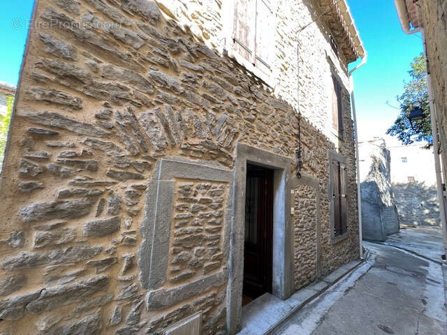 Maison à LA LIVINIERE