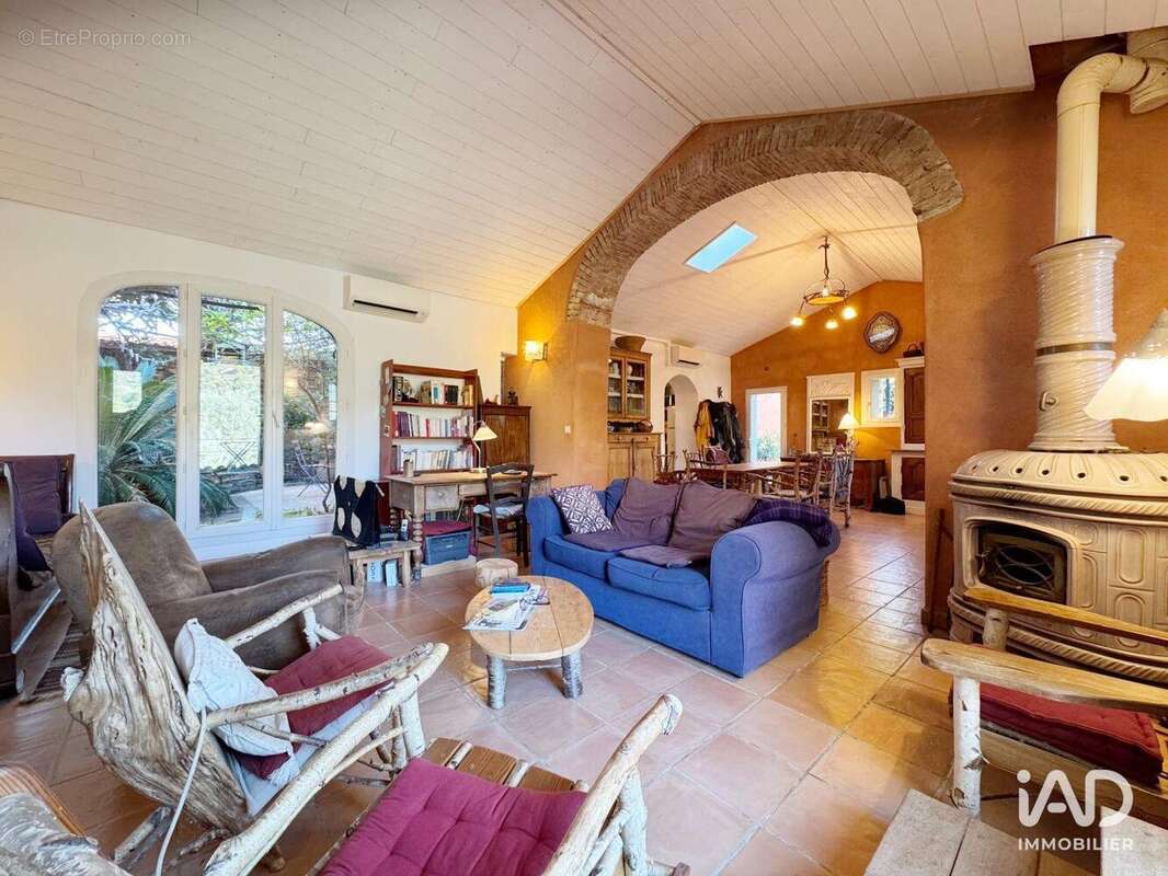 Photo 4 - Maison à BORMES-LES-MIMOSAS