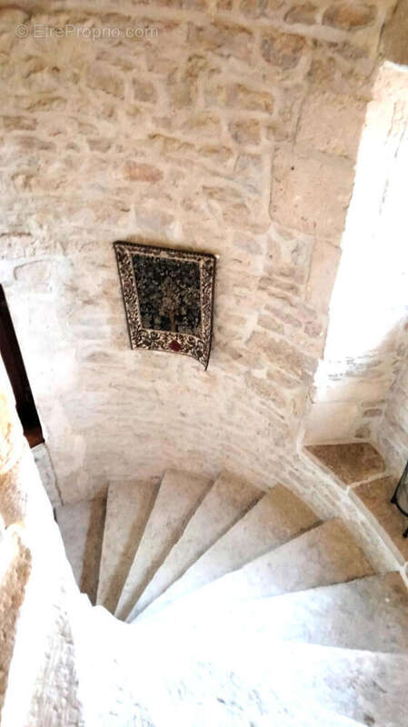 ESCALIER - Maison à BARRO