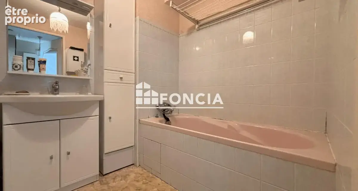 Vannes – appartement t3 lumineux avec balcon, parking et cave - photo 6