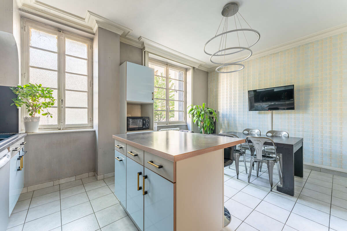 Appartement à LYON-6E