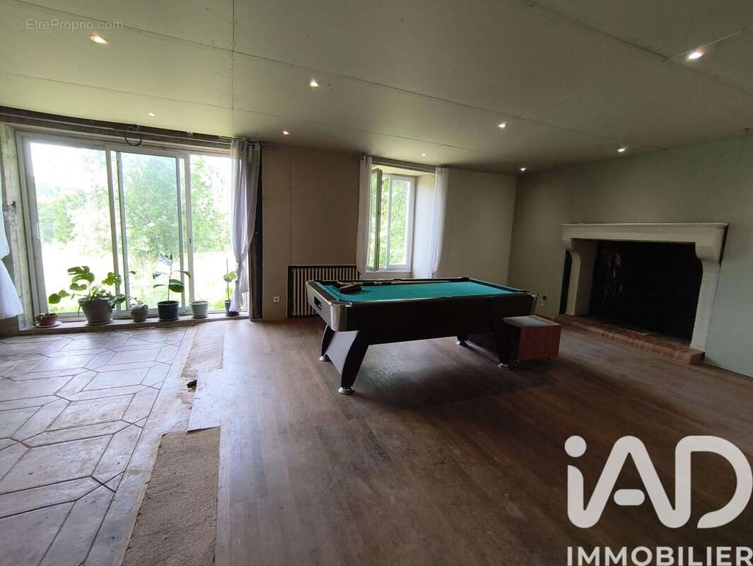 Maison 214 m² à Sepvret  - photo 6