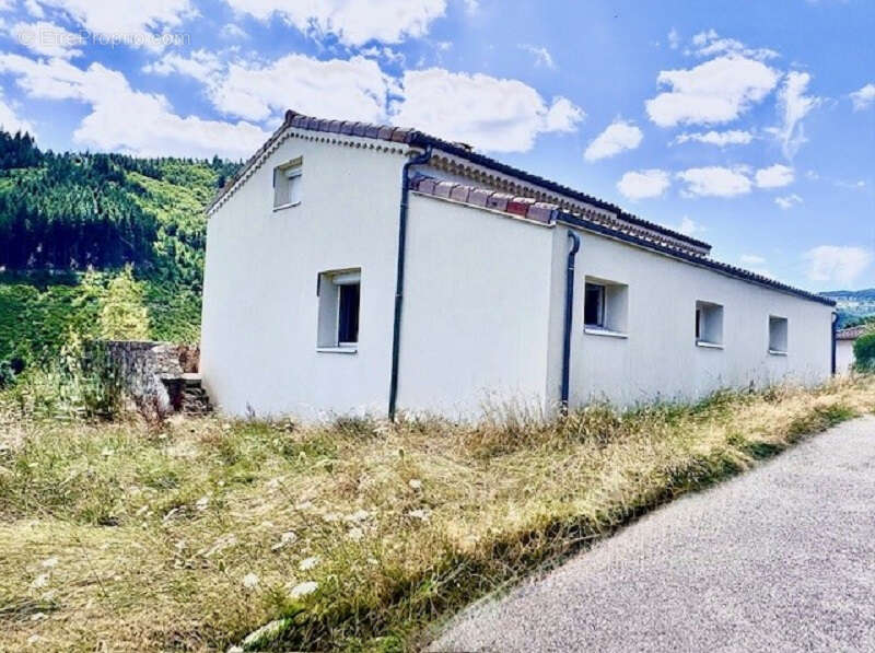 Maison à SAINT-MARTIN-DE-VALAMAS