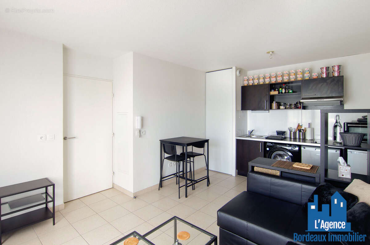 Appartement à BORDEAUX