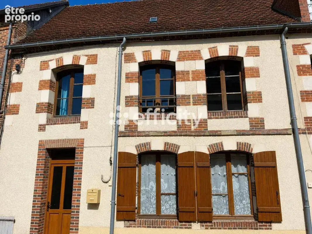 Maison à LONGNY-AU-PERCHE