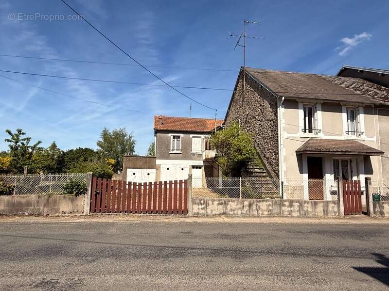 Maison à BAZELAT