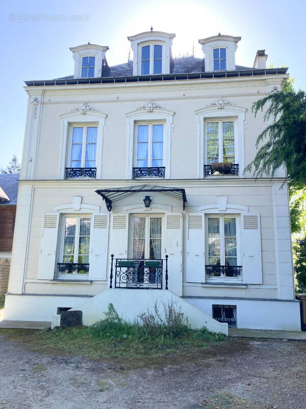 Maison à SAINT-GRATIEN