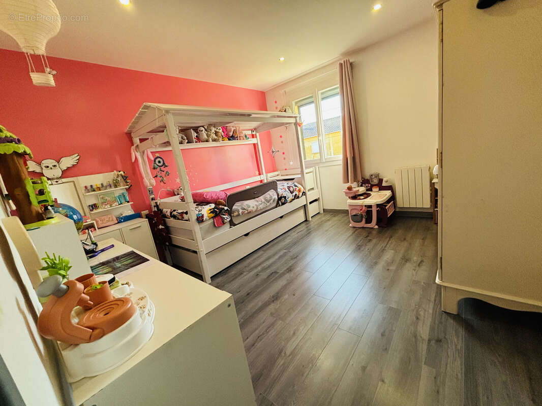 Haut de villa T4 de 105m2, véranda, et jardin - photo 6