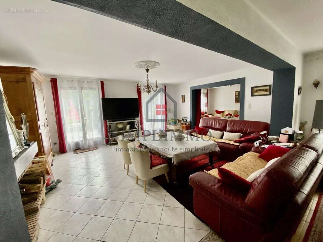 Maison à TONNAY-CHARENTE