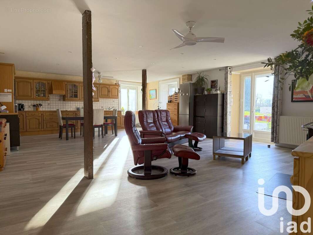 Photo 5 - Maison à SAINT-HILAIRE-DE-VOUST