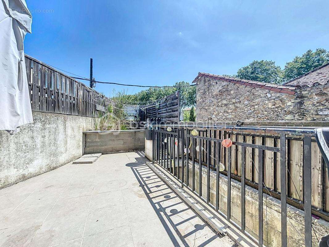 Deux maisons, deux extérieurs, un seul prix ! 95 000 € HAI à Hérépian - photo 9