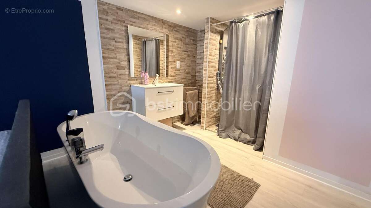 Appartement à THEZAN-LES-BEZIERS