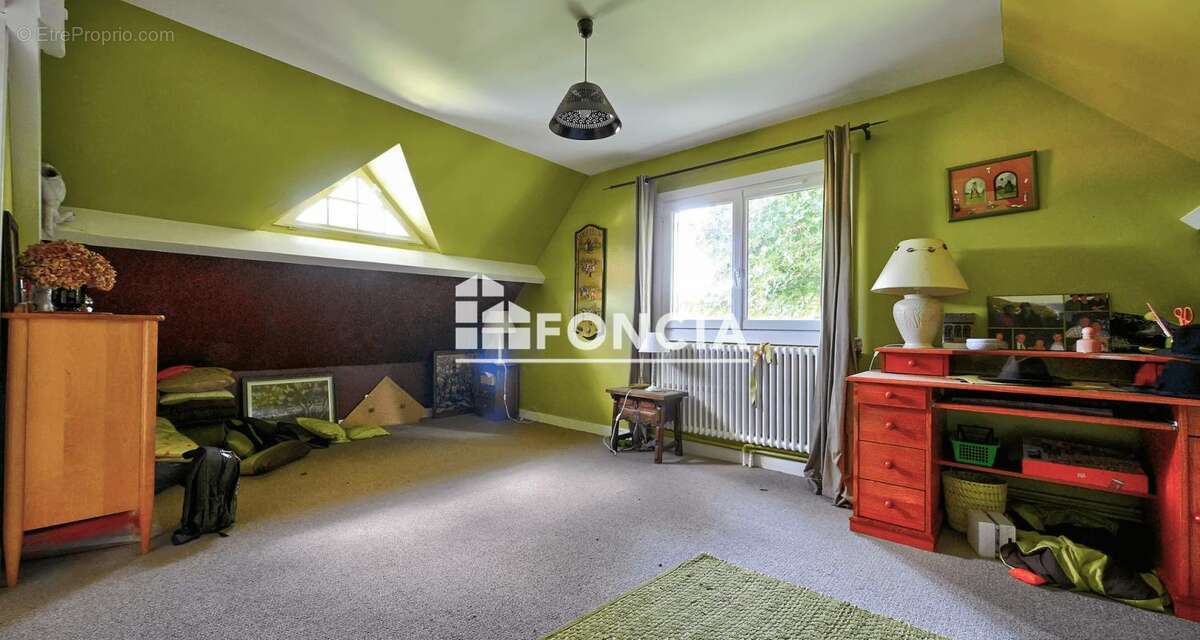 Maison à SAINT-LEGER-EN-YVELINES