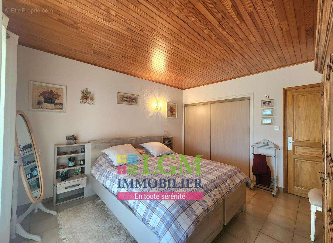 Maison à SAINT-PRIVAT-DES-VIEUX