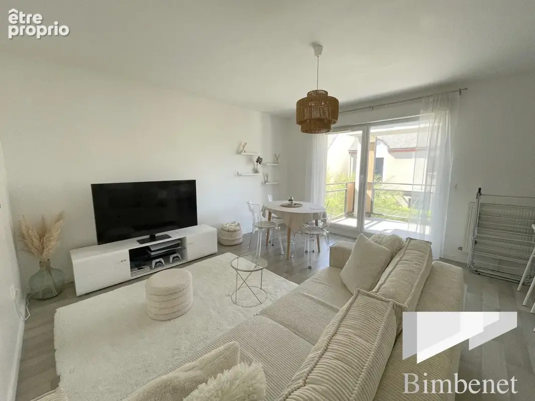 Appartement à SAINT-JEAN-DE-BRAYE