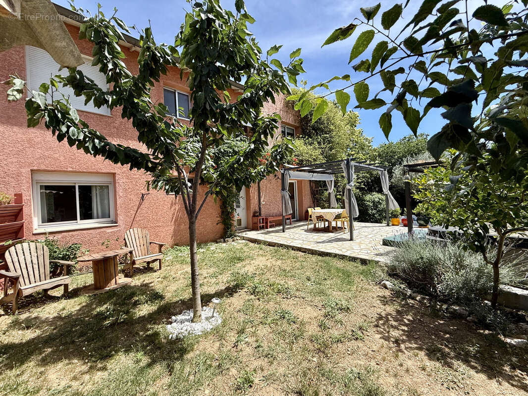 Maison à SAINT-GEORGES-D'ORQUES
