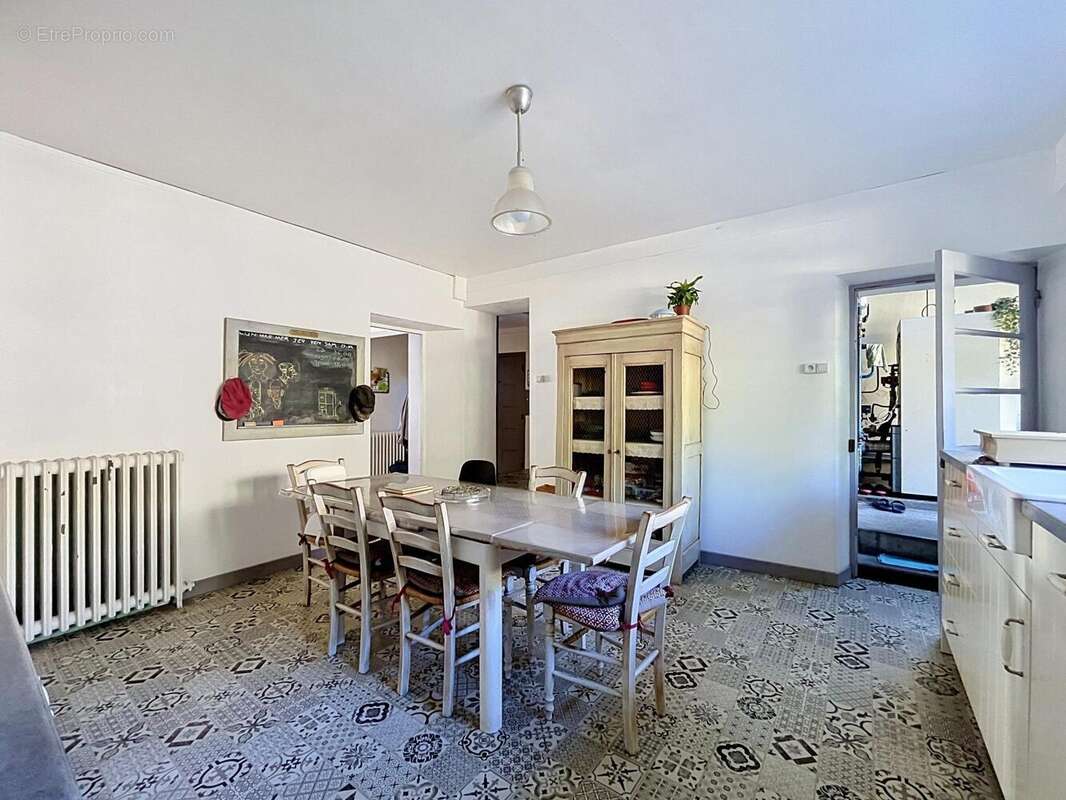 Maison 225 m² à Guingamp  - photo 6