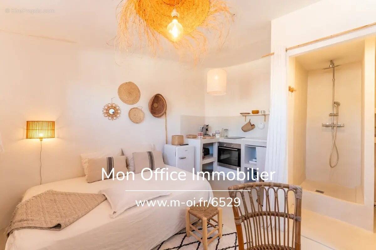 Appartement à MARSEILLE-1E
