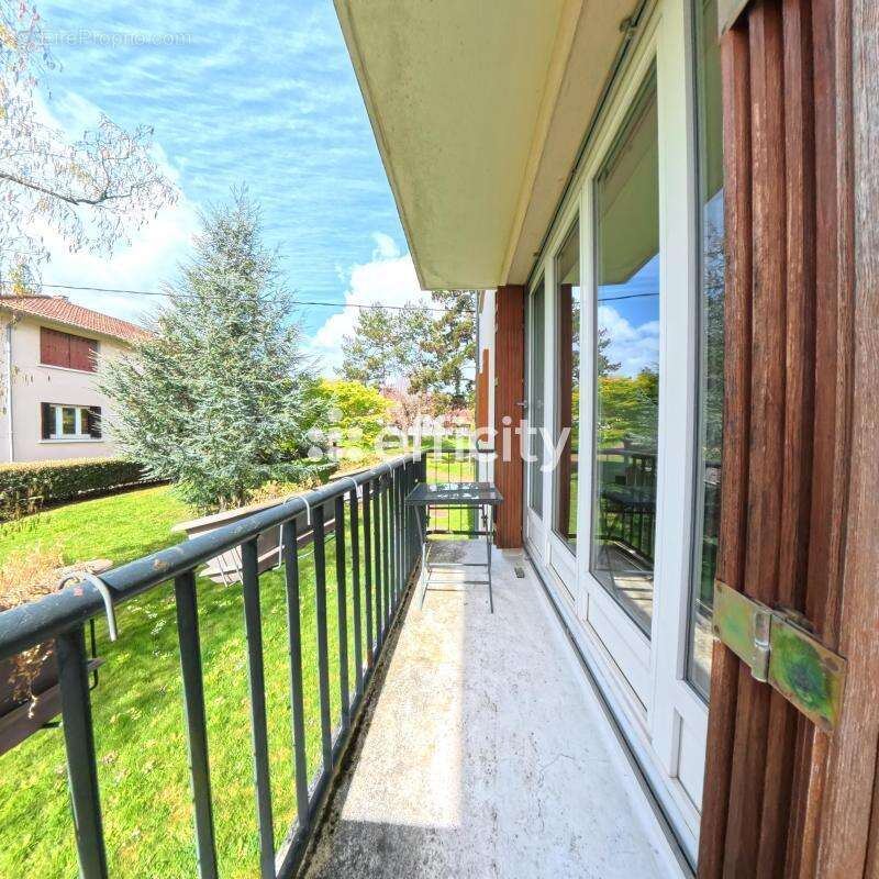 Appartement à VERRIERES-LE-BUISSON