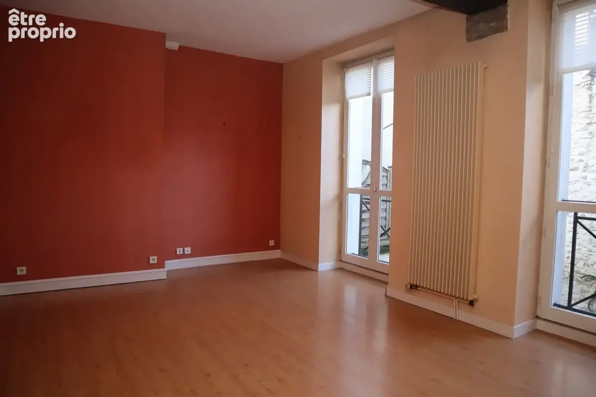 Appartement 270 m² à Montargis  - photo 3