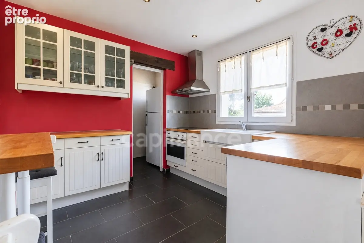 Maison à vendre de 135m² à Longpont-sur-Orge – Beaux volumes, jardin et sous-sol total - photo 4