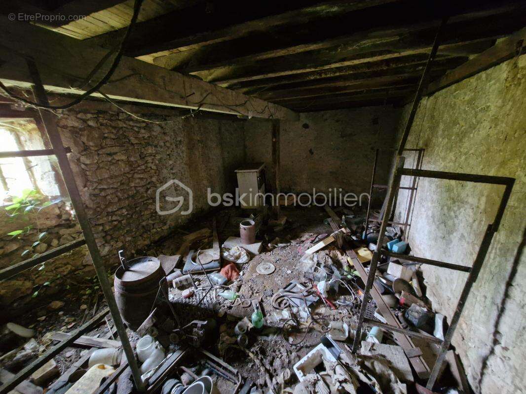 Maison à SAINT-QUENTIN-DE-CAPLONG