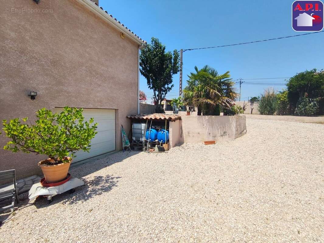 Maison 113 m² à Castelnau-Picampeau  - photo 3