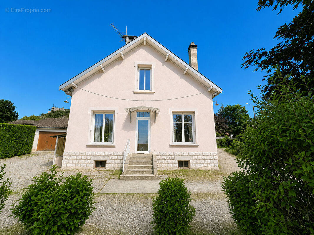 Maison à MALAIN